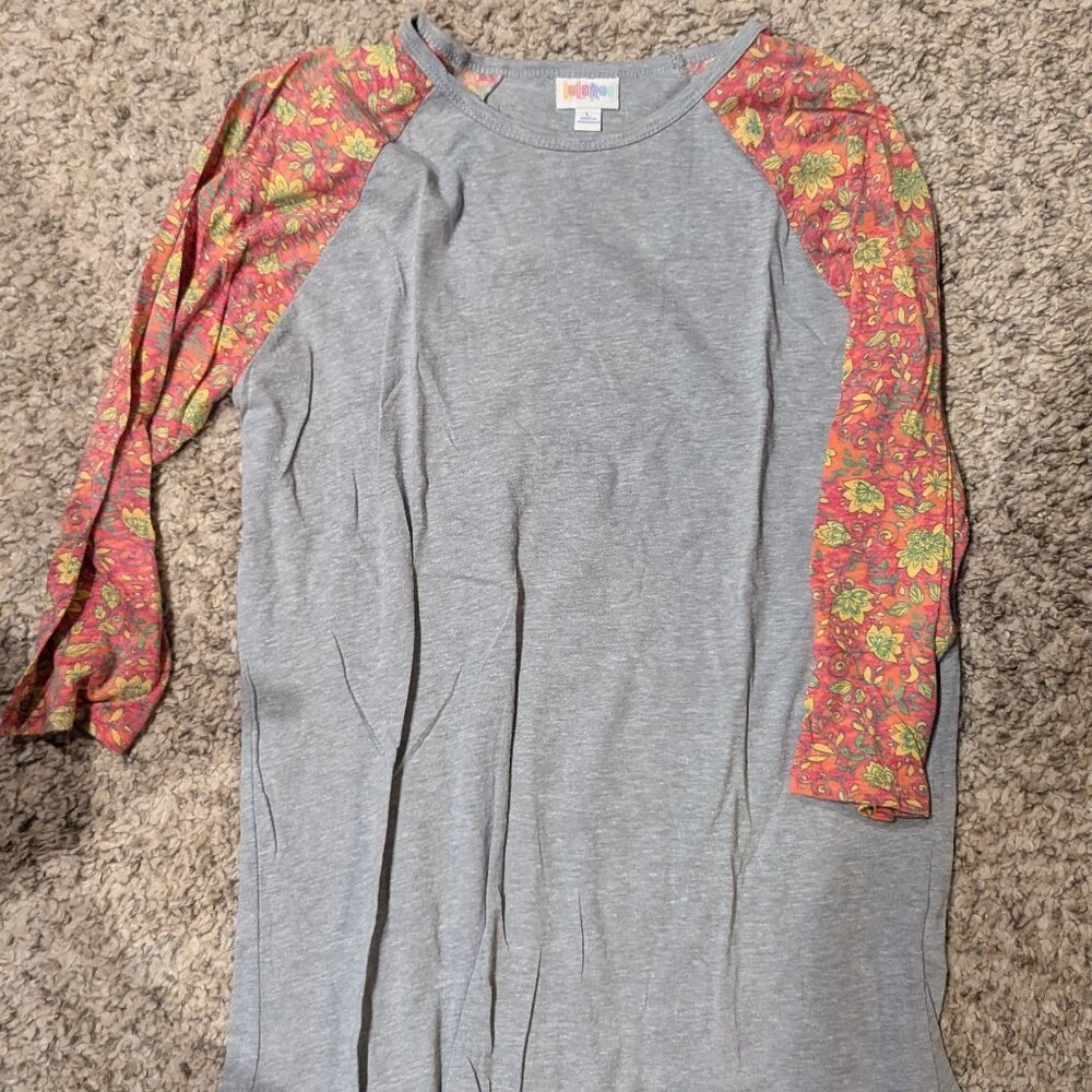 LuLaRoe baseball tshirt Size Large